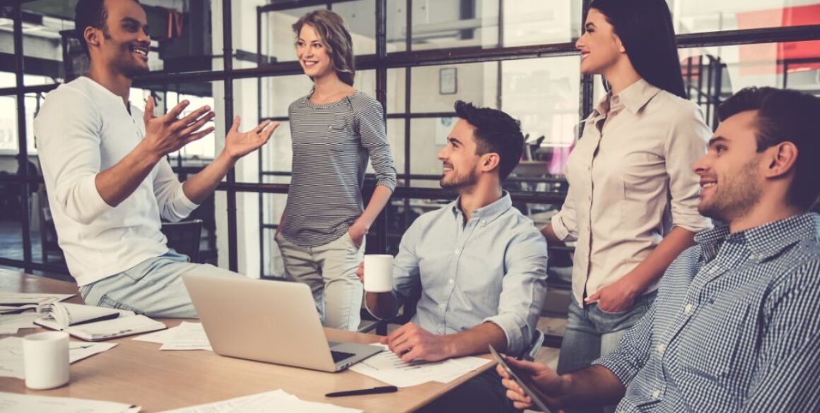 5 pași care te vor ajuta să organizezi procesul de externalizare a serviciilor de customer support