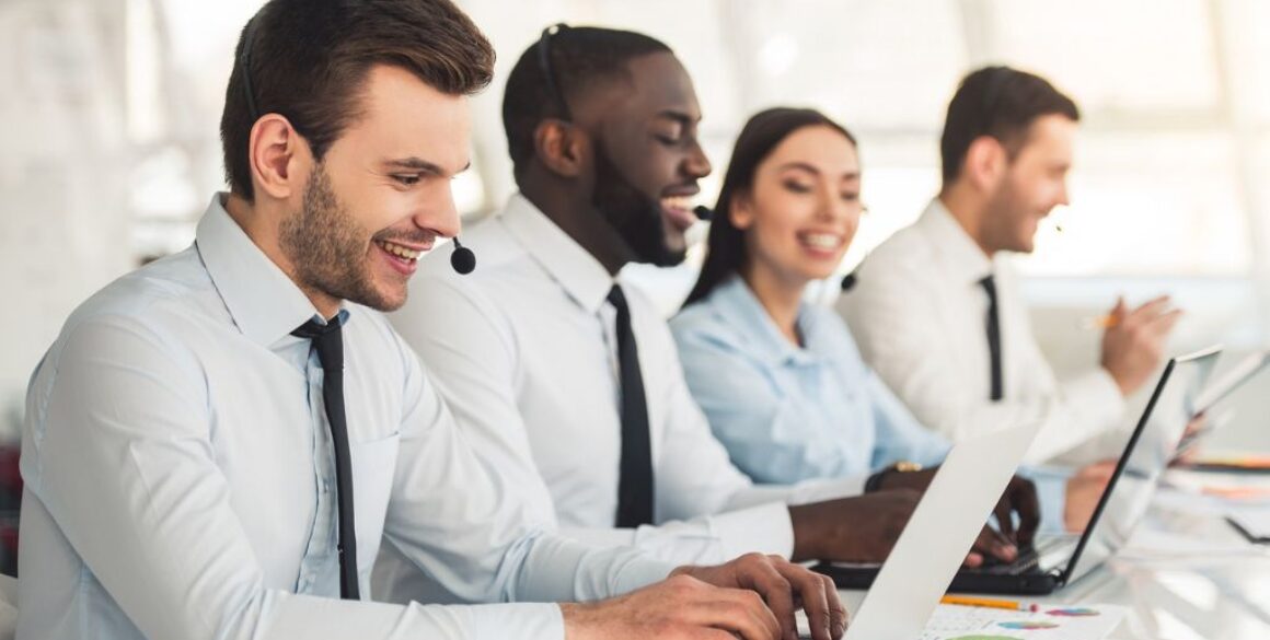 Cum sa stii care este momentul potrivit pentru externalizarea serviciilor de customer suport